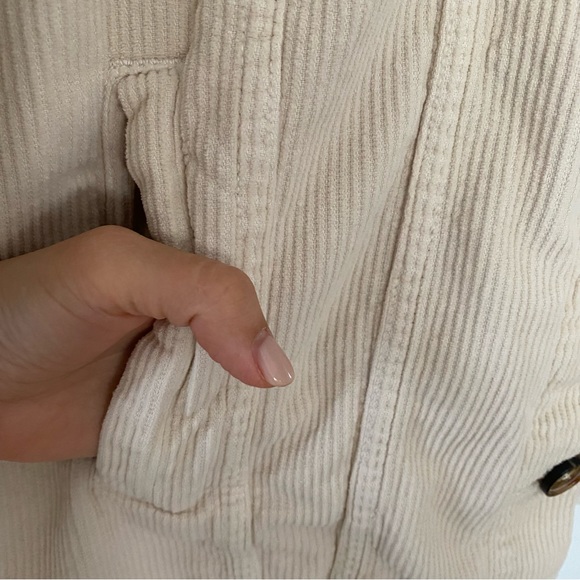 Women’s Oversized Shirt Jacket - Picture 3 of 8